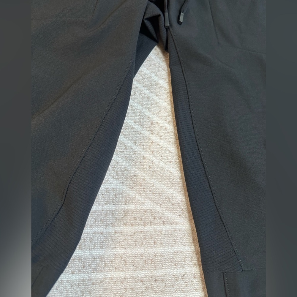 Lululemon Pants License to Train Joggers Men’s Performance Gym Sport Black Small - Picture 13 of 14